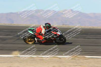 media/Dec-15-2023-Apex Assassins (Fri) [[91f19fb1c7]]/Racer 2/Session 2 (Bowl Exit)/